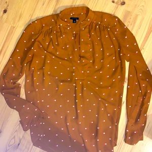 Ann Taylor blouse size XS white and pinkish Polkadot Copper Long Sleeve